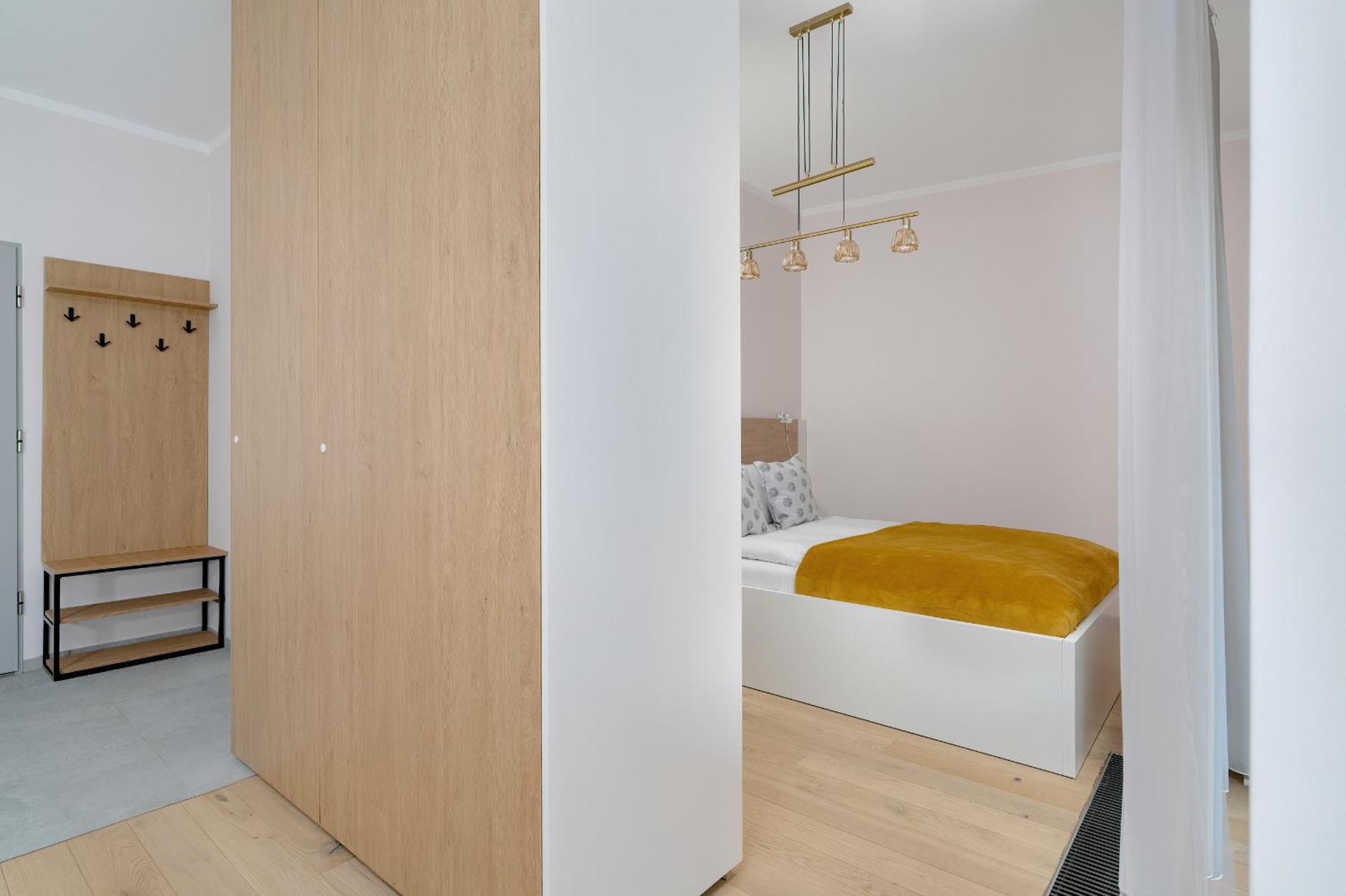 Apartment With Balcony And Free Parking In Poznan By Noclegi Renters Dış mekan fotoğraf