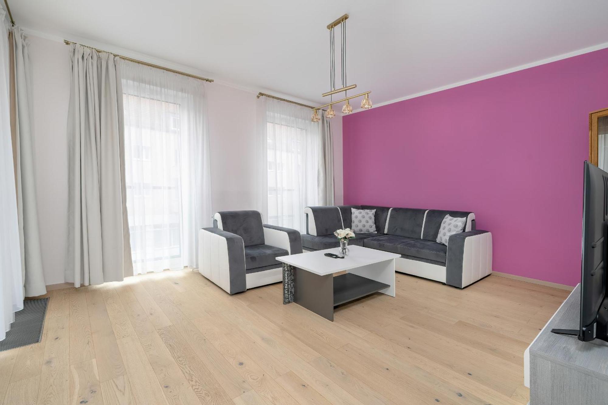 Apartment With Balcony And Free Parking In Poznan By Noclegi Renters Dış mekan fotoğraf