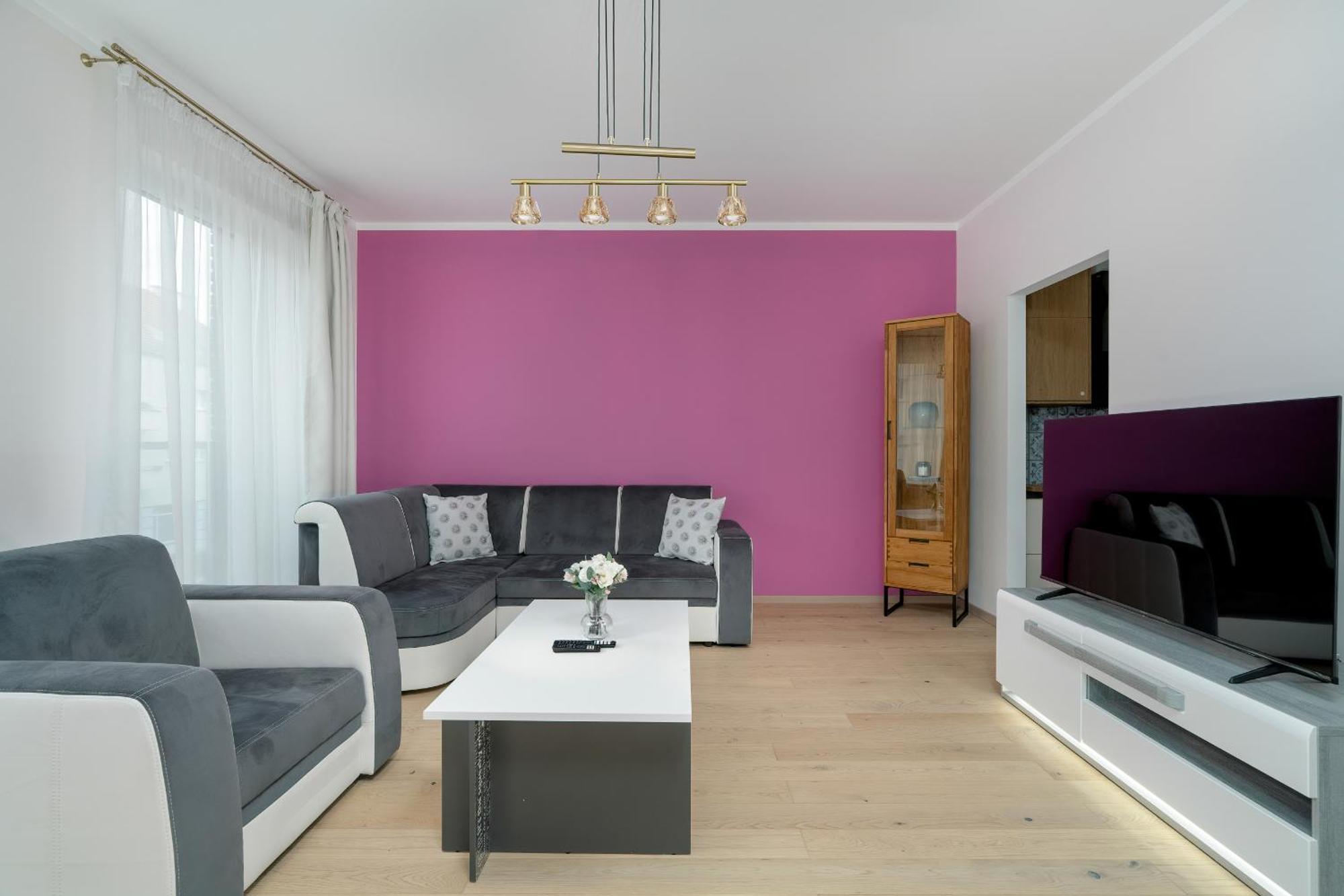 Apartment With Balcony And Free Parking In Poznan By Noclegi Renters Dış mekan fotoğraf